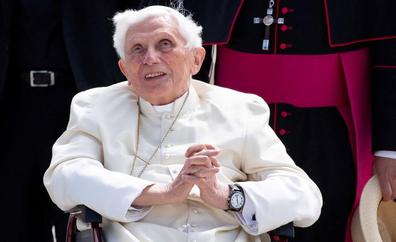 El Vaticano alaba la lucha de Benedicto XVI contra la pederastia