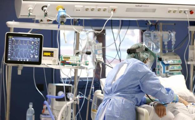 Amós García:«No es el momento de hablar de la cuarta dosis»