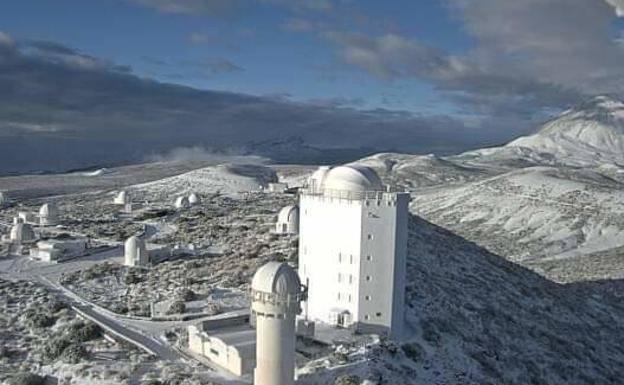 Cerrados todos los accesos al Teide por la nieve