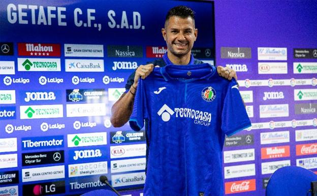 En Getafe insisten en la llegada de Vitolo, pero desde la UD Las Palmas lo ven como un imposible
