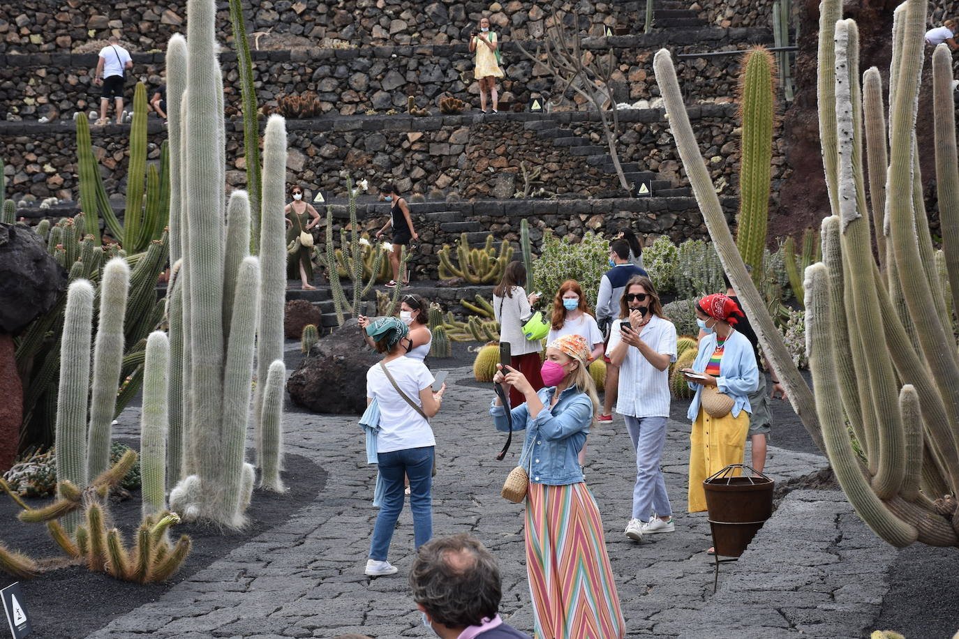 La temporada alta turística devuelve el empleo isleño a cifras próximas a 2019