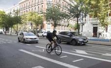 Madrid y Málaga encabezan las ciudades españolas con «carril bici» menos seguros