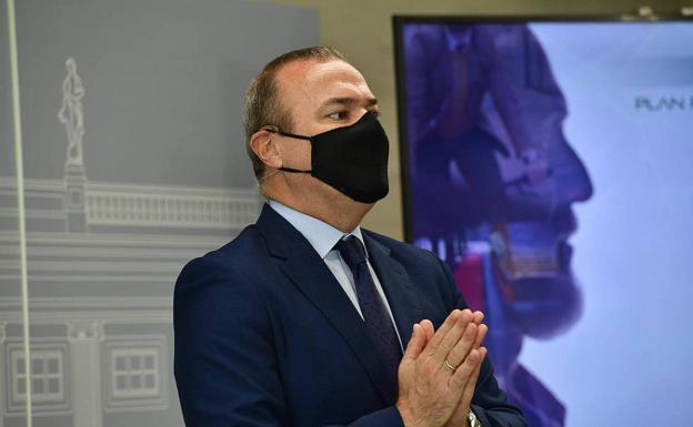 Hidalgo pide «respetar los procesos» en su candidatura a Cabildo Gran Canaria