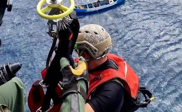 El Cabildo de El Hierro refuerza el equipamiento del servicio de emergencias
