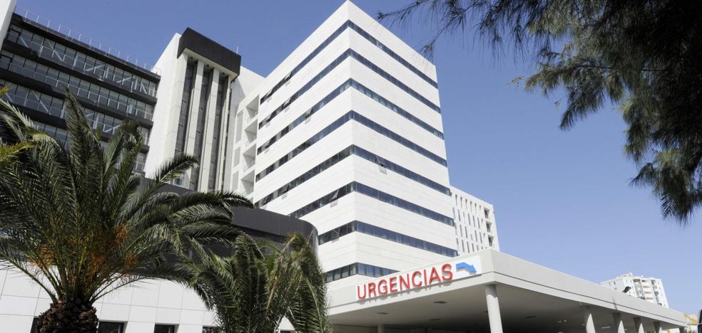 Más de 100 médicos piden el cese de la directiva del hospital Insular