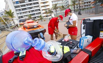 La capital grancanaria refuerza el servicio de vigilancia de playas, donde se rescató a 172 personas en 2021