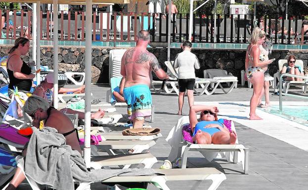 El Reino Unido se abre a las vacaciones pero Canarias queda al margen por las restricciones de España