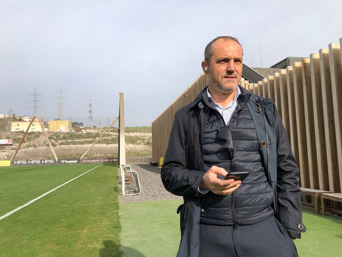 Helguera: «Tenemos una plantilla para luchar por lo más alto, no he perdido un ápice de fe»