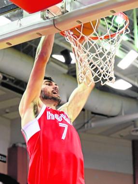 Santi Aldama se luce con los Hustle a la espera de los Grizzlies