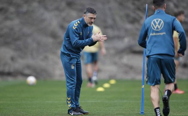 García Pimienta quiere que la UD «haga un partido de diez» en Cartagena