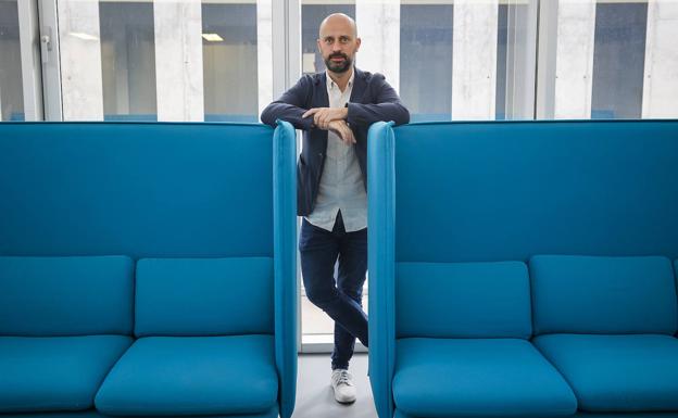 «No se debe dar una subvención por ir a un despacho y contar la idea»