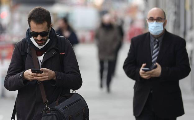 Cuenta atrás para el fin del uso de la mascarilla en exteriores