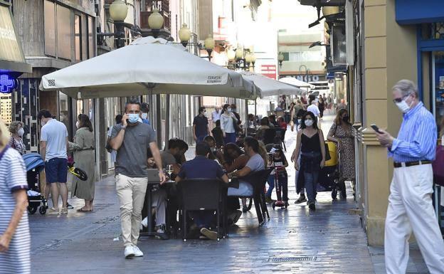Todo apunta a que Gran Canaria y Tenerife bajarán de nivel covid este jueves