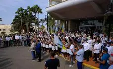 Los trabajadores del Oliva Beach y Tres Islas anuncian nuevas movilizaciones