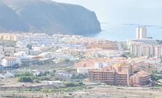 Tres afectados por una deflagración en la cocina de un hotel en Tenerife