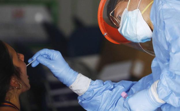 Sanidad notifica 34.213 nuevos casos de coronavirus y 360 muertos