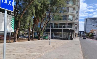 León y Castillo pide alternativas a las plazas de aparcamiento que quitó la MetroGuagua