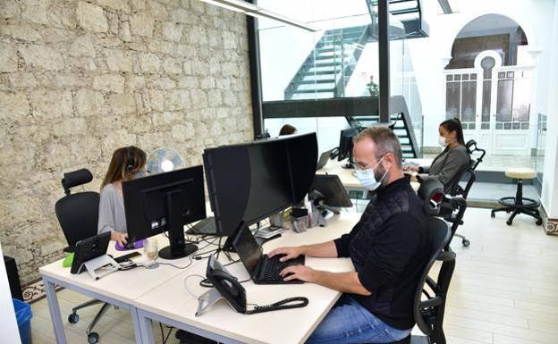 La semana laboral de 4 días vuelve a debate