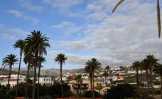 Nubes y claros antes de la lluvia en Canarias