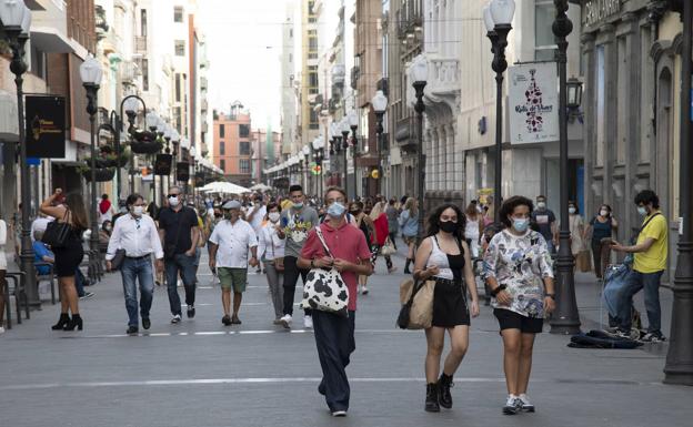Canarias suma otras seis muertes y 1.158 casos de covid