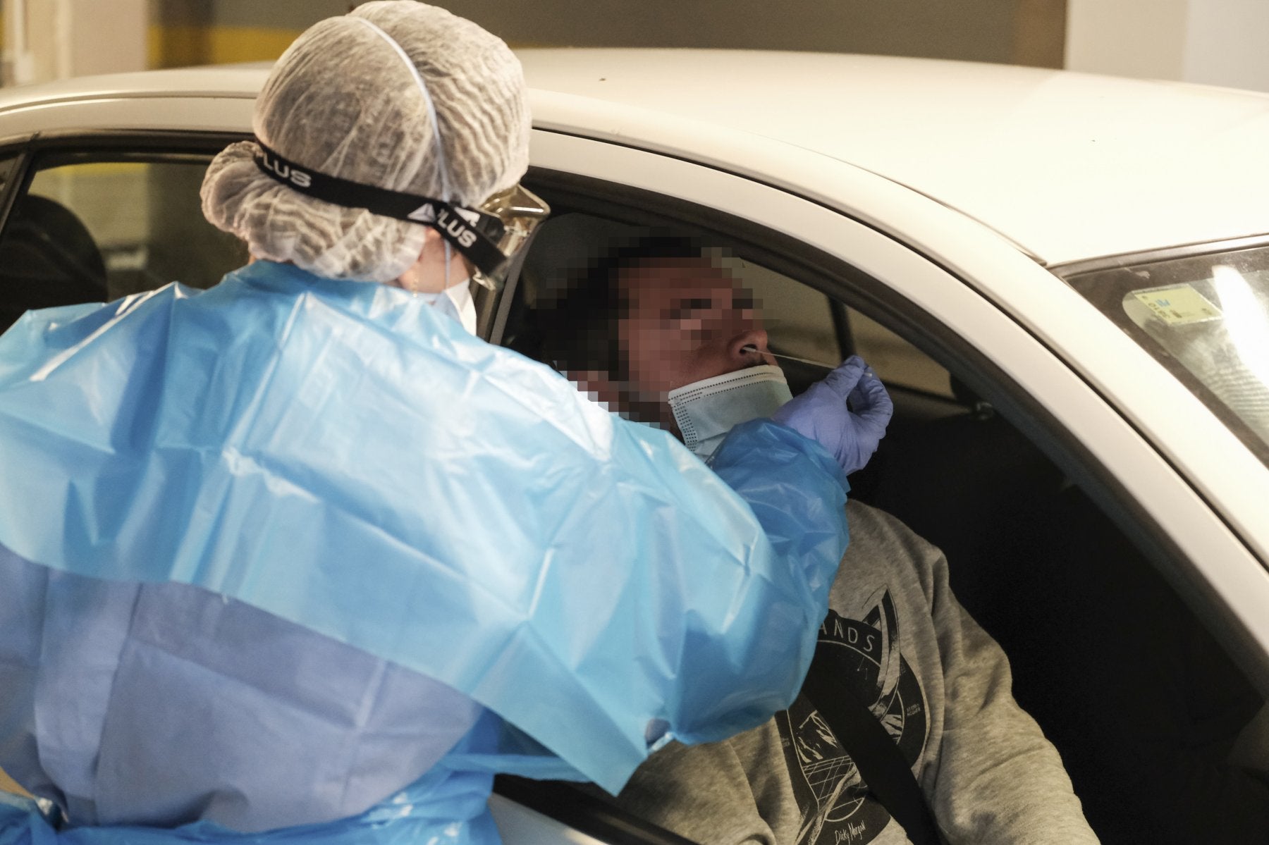 La curva covid frena su caída en las islas: la incidencia sube 68 puntos en una semana