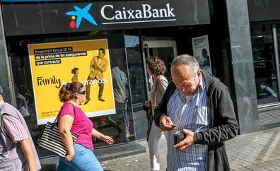 CaixaBank suprime las restricciones horarias en su servicio de caja