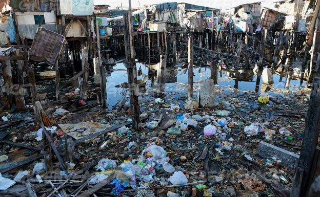 Océanos, mares y ríos acumulan 140 millones de toneladas de plástico
