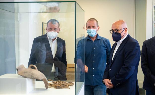 El tesoro a punto de expolio hallado en Guayadeque es del siglo VIII al X