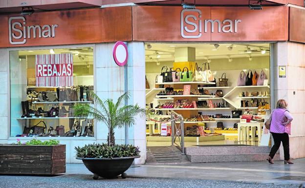 La inflación desalienta el consumo de los canarios y recorta las ventas en las rebajas