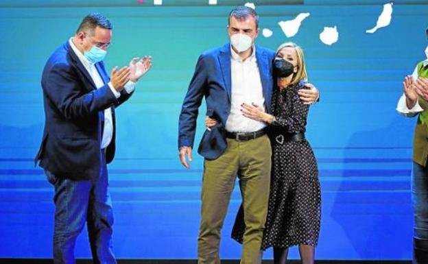 La delegación canaria del PP acude unida a la cita en Génova