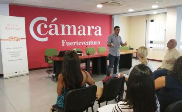 La Cámara pone en marcha una oficina de asesoramiento gratuito para las pymes