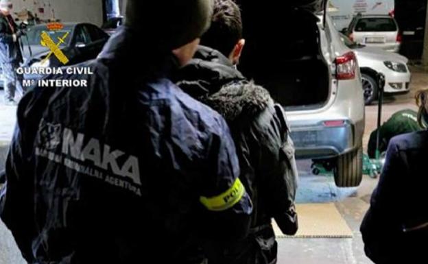 Detenido y a prisión en Eslovaquia un traficante de armas español