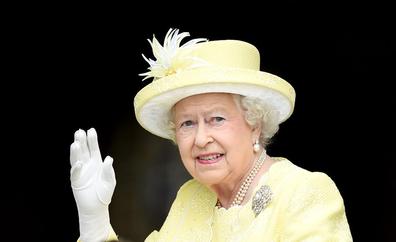 La reina Isabel II se recupera de la covid