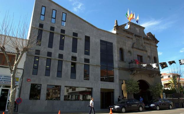 Los empleados del Ayuntamiento de Santa Brígida amenazan con paros