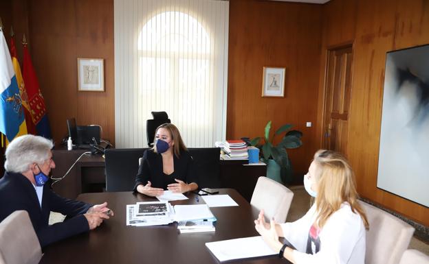 La patronal rechaza los coches en los accesos al aeropuerto