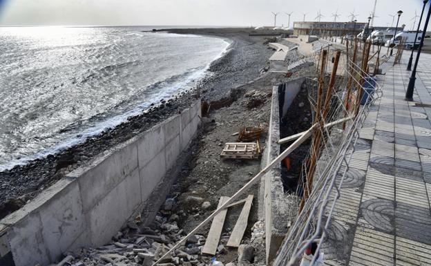 Santa Lucía mejorará la rampa de Pozo Izquierdo a petición de los windsurfistas