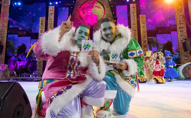 «Es como jugar en el patio con los niños grandes»