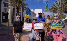 Los ucranianos se concentran en Fuerteventura contra la guerra
