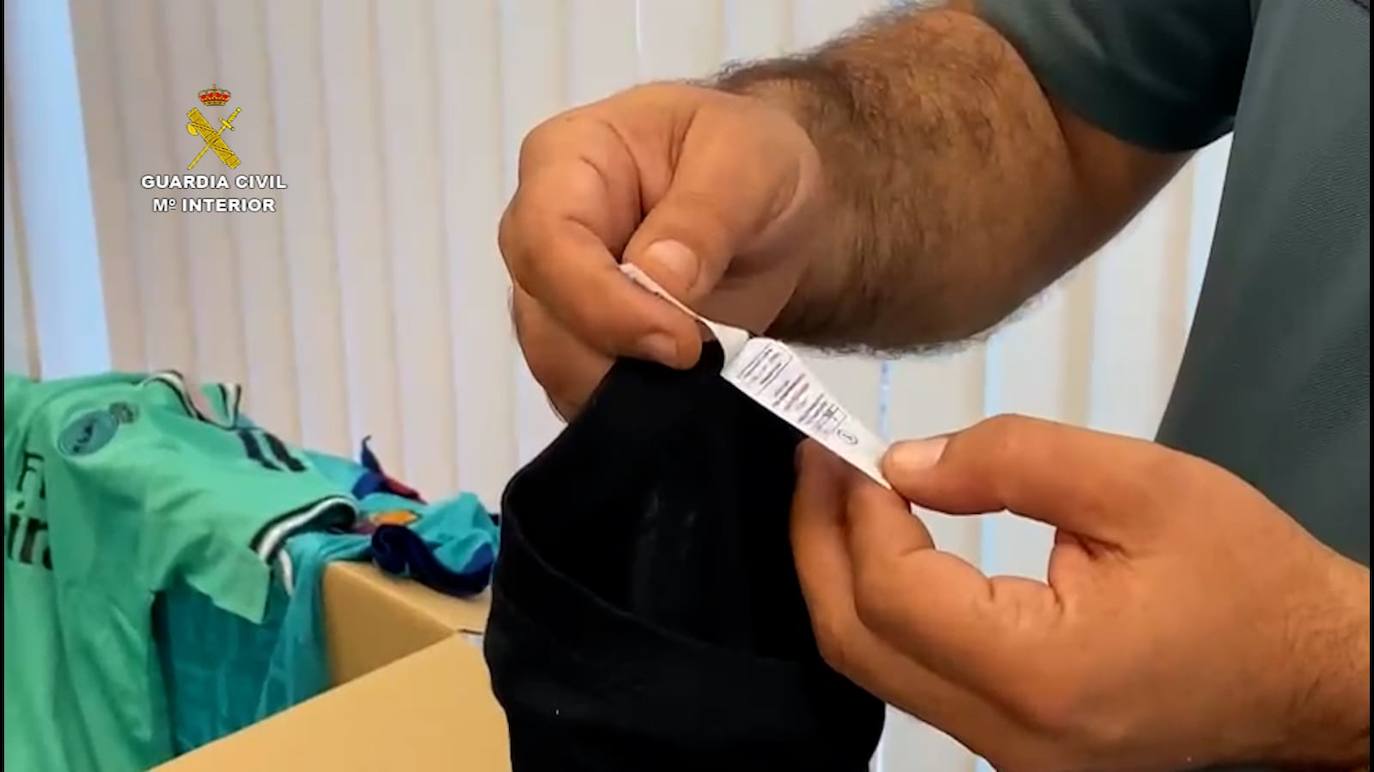 Seis detenidos en Gran Canaria en una operación contra la venta de ropa falsificada