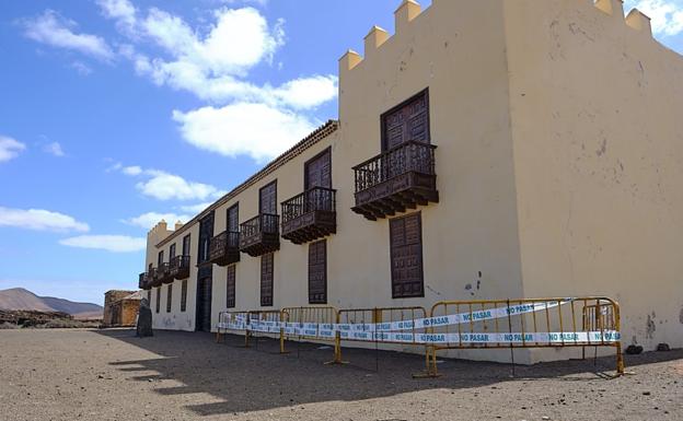 La Casa de los Coroneles cierra por obras ante «el deterioro inevitable»