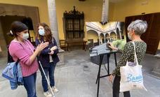 La Casa de Colón organiza una visita para personas con discapacidad visual por el Día de la Mujer