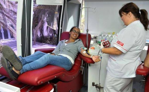 El ICHH inicia una campaña en la ULPGC para captar donantes