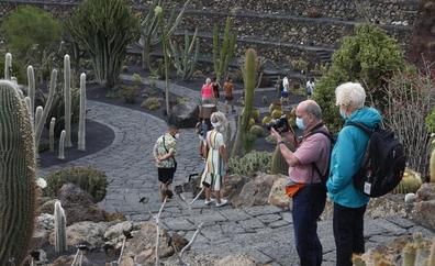 Los Centros unifican el control de aves en Jameos, Cueva de Los Verdes y Jardín de Cactus
