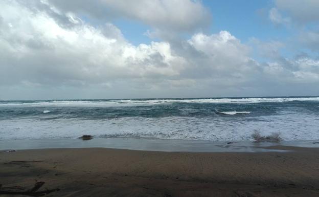 El Gobierno de Canarias rebaja a prealerta el riesgo por la borrasca