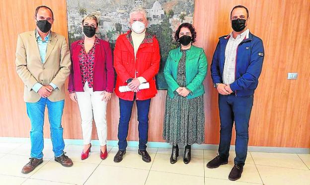 El Festival Internacional de Folclore quiere recuperar la calle dos años después