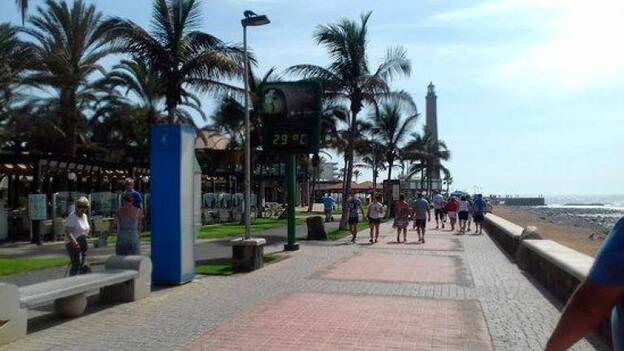 Un joven, grave tras ser agredido con un vaso en el cuello en Meloneras