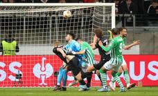 El Betis resucita ante el Eintracht para morir en la orilla