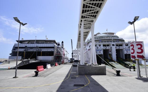 La distribución avisa de que la próxima semana «faltarán» alimentos en las islas