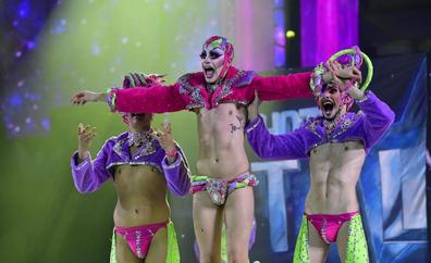 Así actuaron las 16 drags finalistas en el Carnaval de 'La Tierra'