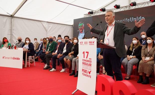 El apoyo de Sánchez a Rabat coloca a Torres ante unos socios muy críticos